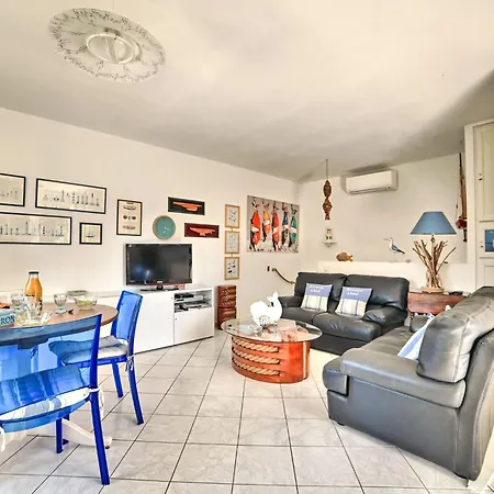 度假居 Les Epinouses By Interhome